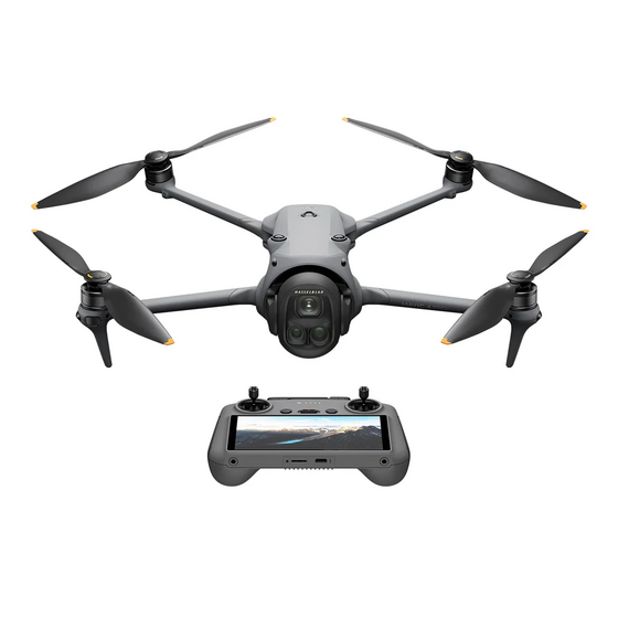 DJI Mavic 4 PRO dronas su RC pultu