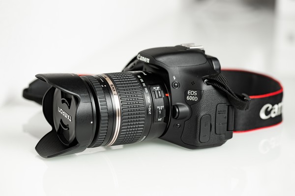 Canon EOS 600D + Tamron 18-270mm
